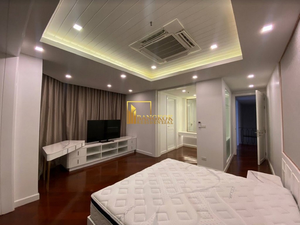 รูป Moon Tower - 6 Bedroom Triplex Penthouse in Ekkamai - BR16030CD - รูปที่ 12/42
