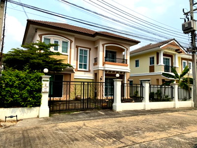 ขายบ้านเดี่ยว : ขายบ้านเดี่ยว 2 ชั้น พื้นที่ 50.2 ตรว.  หมู่บ้านภัสสร 12 รังสิตคลอง3