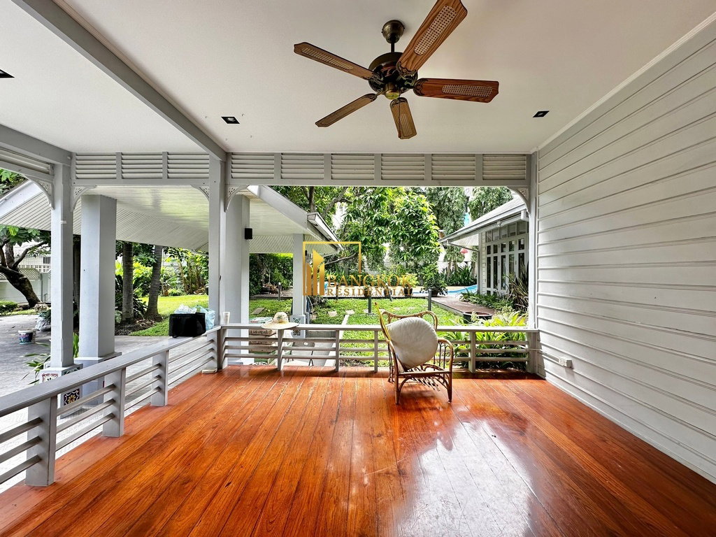 รูป  Charming 3 Bedroom House with Private Pool For Rent in Sathorn - BR28173SH - รูปที่ 37/44