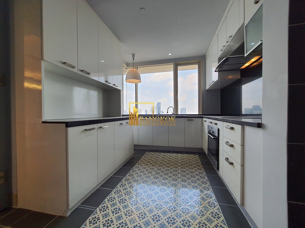 รูป Hampton - Beautifully Renovated 4 Bed Luxury Condo - BR12529CD - รูปที่ 6/36