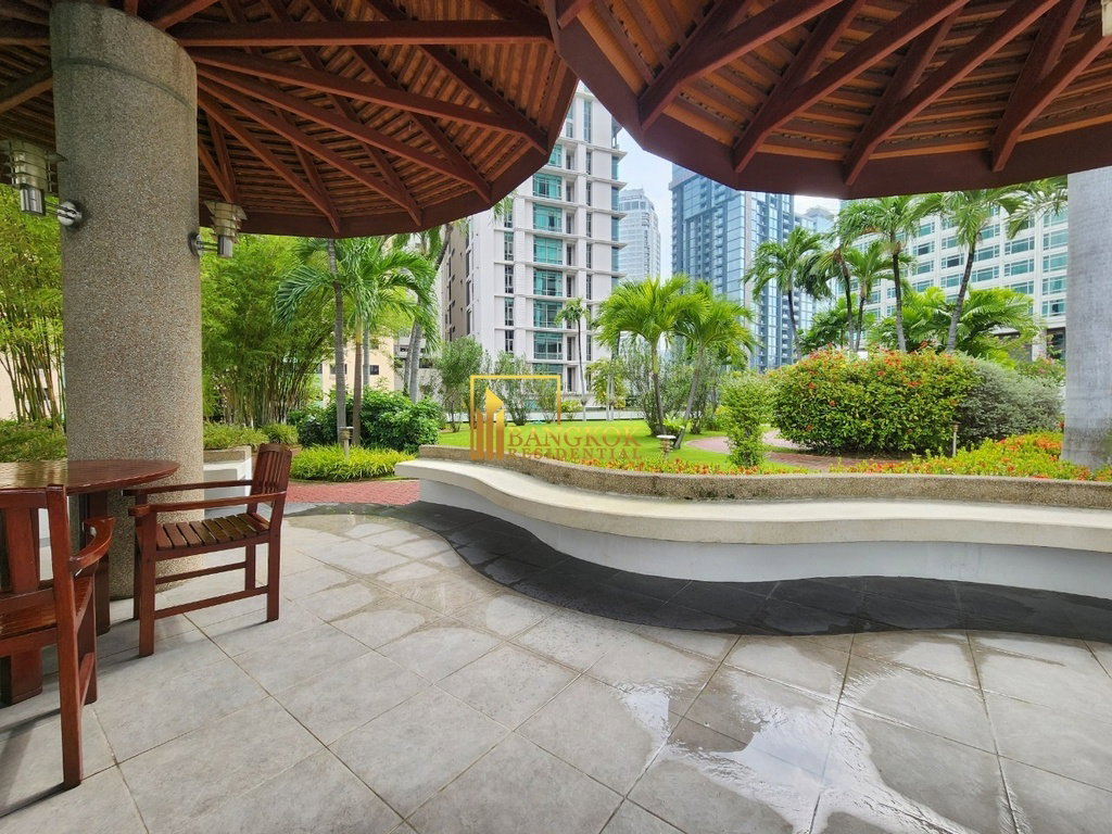 รูป Moon Tower - 6 Bedroom Triplex Penthouse in Ekkamai - BR16030CD - รูปที่ 34/42