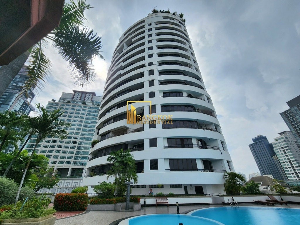 รูป Moon Tower - 6 Bedroom Triplex Penthouse in Ekkamai - BR16030CD - รูปที่ 33/42