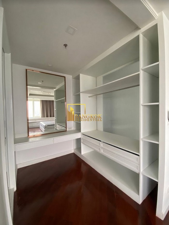 รูป Moon Tower - 6 Bedroom Triplex Penthouse in Ekkamai - BR16030CD - รูปที่ 24/42
