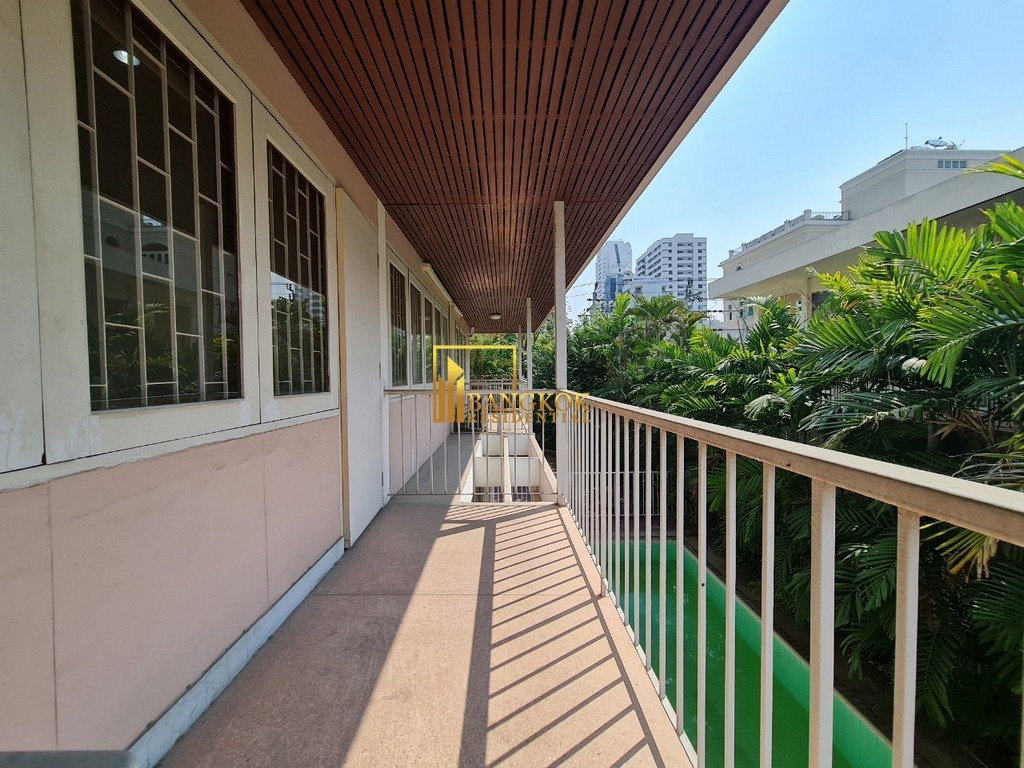 รูป Charming 3 Bed Detached House For Rent in Nana - BR8249SH - รูปที่ 26/27