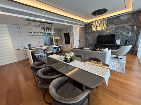 ULTRA-LUXURY Condo with Exquisite Built-Ins, High Floor, Private Lift, and Pet Friendly! For Sale: The Estelle Phrom Phong – A High-End Project by Rai
