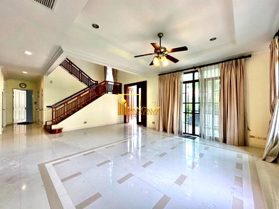บ้านเดี่ยวให้เช่า : Narasiri Pattanakarn - Charming 5 Bedroom House For Rent - BR8439SH