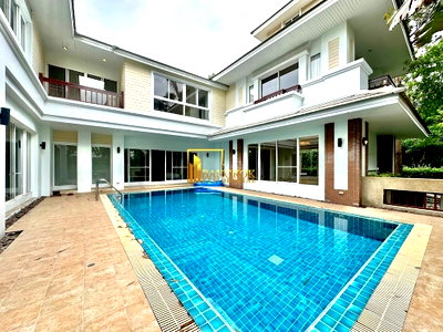Houses for rent Sukumvit 36 : Sukhumvit 36 Garden Village | 4 Bed Pool Villa in Thonglor Area