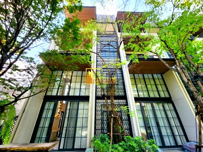 เช่าบ้านเดี่ยว ถนนเพชรบุรี กรุงเทพฯ :  Quarter 31 - Super Luxury 4 Bed House For Rent in Phrom Phong- BR27898SH