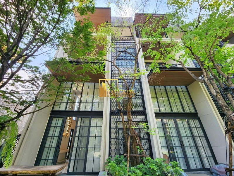 Houses for rent :  Quarter 31 - Super Luxury 4 Bed House For Rent in Phrom Phong- BR27898SH