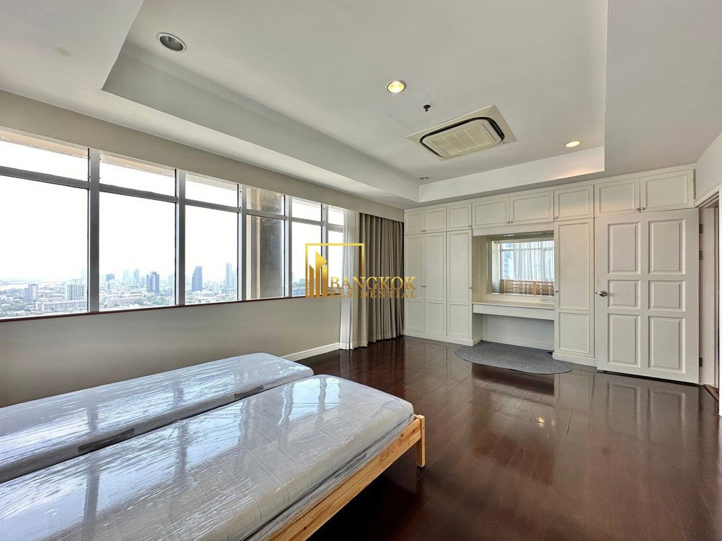 รูป Sathorn Park Place - Extremely Spacious 4 Bedroom Penthouse in Sathorn - BR9203CD - รูปที่ 27/54