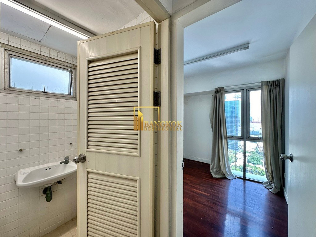 รูป Sathorn Park Place - Extremely Spacious 4 Bedroom Penthouse in Sathorn - BR9203CD - รูปที่ 40/54