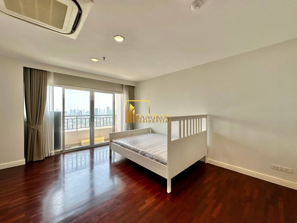 รูป Sathorn Park Place - Extremely Spacious 4 Bedroom Penthouse in Sathorn - BR9203CD - รูปที่ 33/54