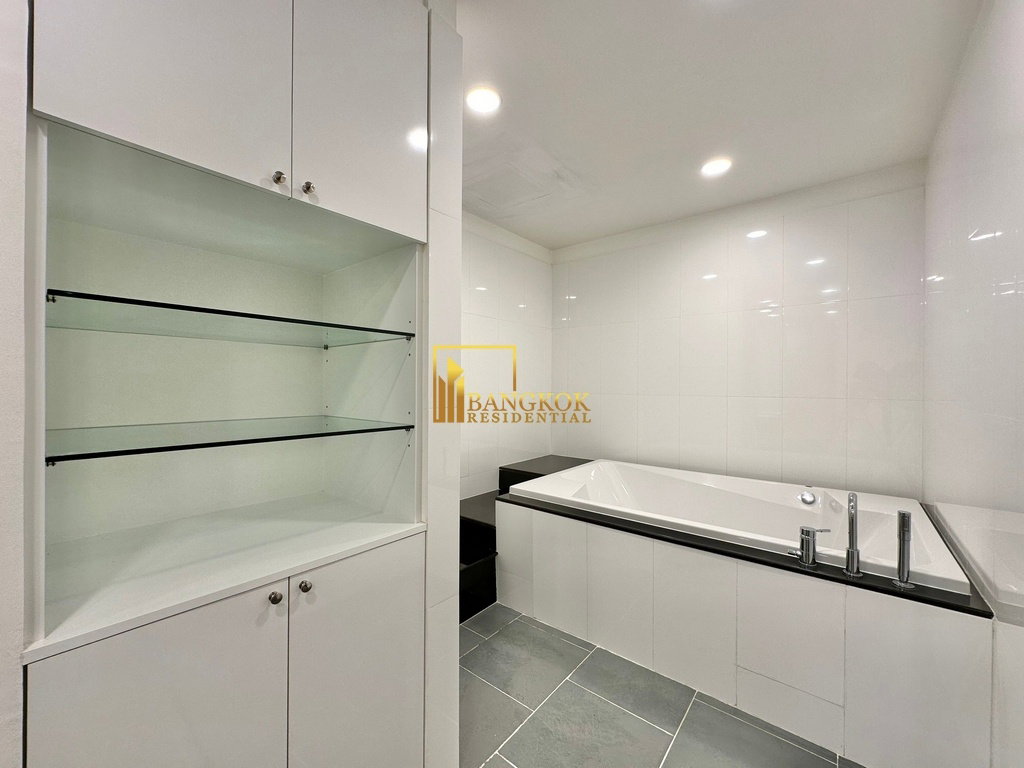 picture The Lakes - Exceptional 2 Bedroom Condo in Asoke - BR11610CD - 16/34