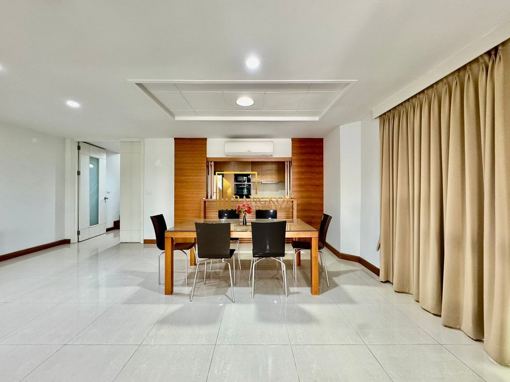 รูป Spacious 4 Bedroom House With Pool Access in Ekkamai - BR7717SH - รูปที่ 5/29