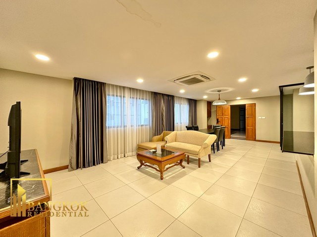 picture United Tower - Large 2 Bedroom Condo For Rent in Thonglor - BR18528CD - 1/34
