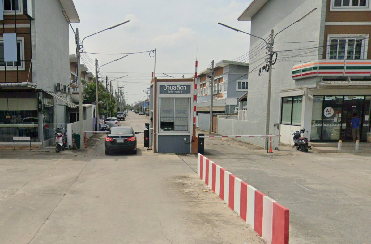 รูป Chalida Rangsit - Klong 3 - รูปที่ 1/1