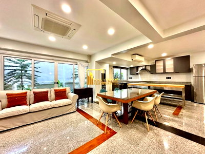 Houses for rent DONKI Mall Thonglor   :  House in Compound - 4 Bedroom For Rent in Phrom Phong - BR27851SH