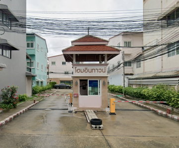 Home In Town Paholyothin 73