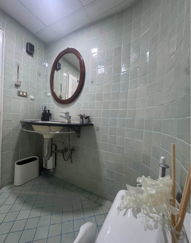 picture #R3077 For rent 49 Suites - 7/9