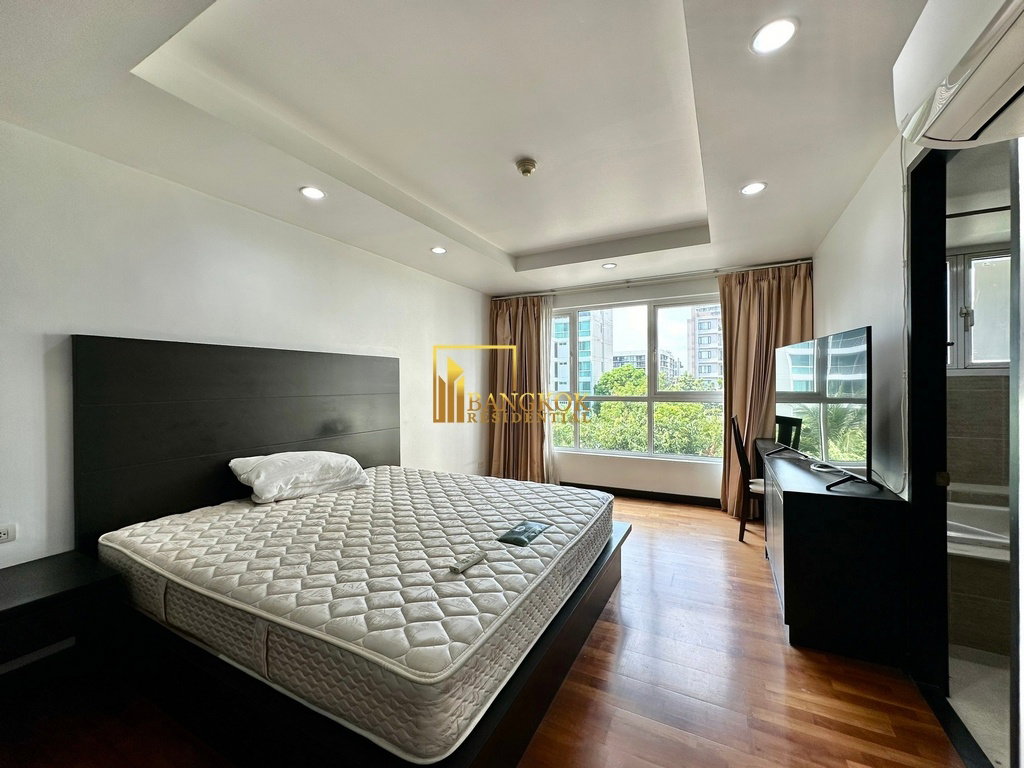 รูป Avenue 61 - Spacious 2 Bedroom Ekkamai Condo For Rent - BR18491CD - รูปที่ 8/25
