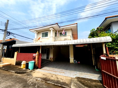 Houses for sale Nonthaburi : Home Fore Sale // Near Central West Gate 
