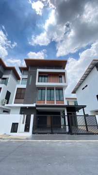THE AVA RESIDENCE บ้านเดียว LUXURY Modern Tropical บนนถนนสุขุมวิท 77