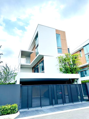 บ้านเดี่ยว กรุงเทพมหานคร : VIVE RAMA 9 บนถนนกรุงเทพกรีฑา   บ้านเดี่ยว 3 ชั้น ดีไซน์ใหม่สไตล์ Modern Japanese