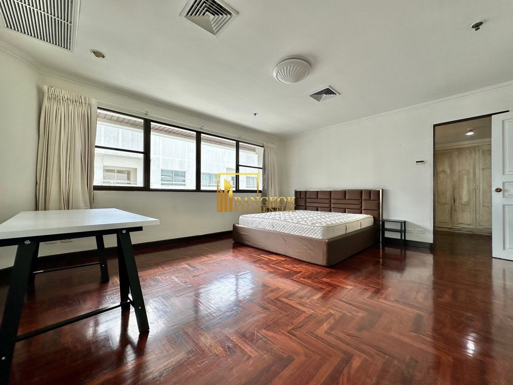 รูป  Le Raffine 24 - 3 Bed Duplex Condo For Rent in Phrom Phong - BR18065CD - รูปที่ 14/48