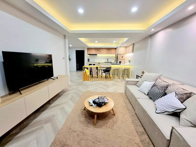 Townhouses for rent J Avenue Thonglor : Spacious 4 Bedroom Townhouse For Rent in Ekkamai - BR8977TH