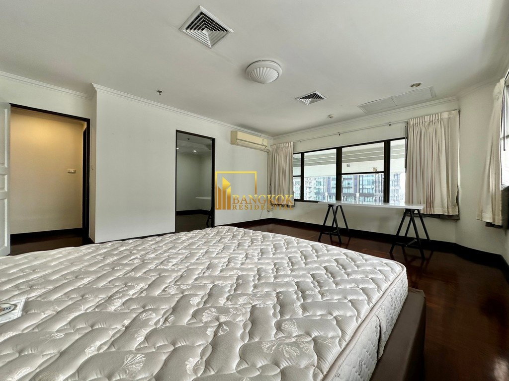 รูป  Le Raffine 24 - 3 Bed Duplex Condo For Rent in Phrom Phong - BR18065CD - รูปที่ 16/48