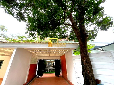 เช่าบ้านเดี่ยว โรงเรียนเซนต์แอนดรูส์อินเตอร์เนชันแนล กรุงเทพ : Cozy 3 Bedroom House For Rent in Ekkamai Area - BR8955TH
