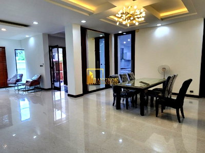 เช่าบ้านเดี่ยว ถนนสุขุมวิท :  Detached House - 3 Bedroom For Rent in Phra Khanong - BR28068SH