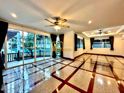 เช่าบ้านเดี่ยว ถนนเพชรบุรี กรุงเทพฯ : JTK House Ekkamai - House in Compound 4 Bed For Rent - BR28141SH