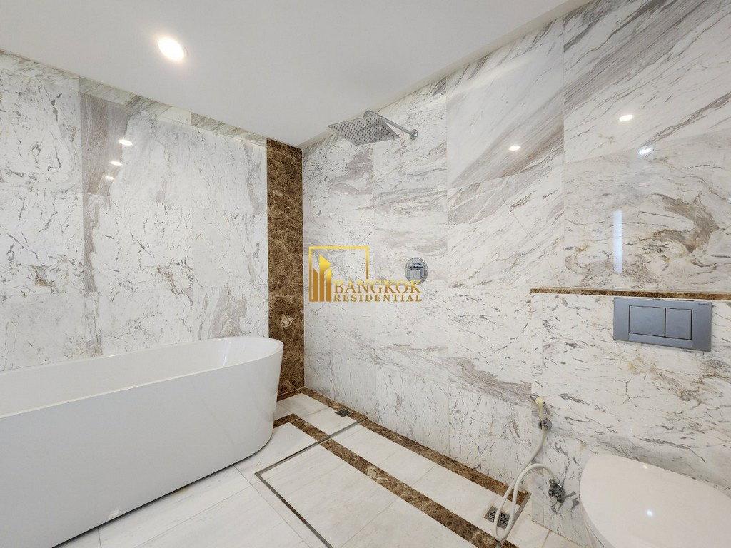 picture  H Sukhumvit 43 - Beautiful 4 Bedr Duplex Penthouse in Phrom Phong - BR16251CD - 31/50