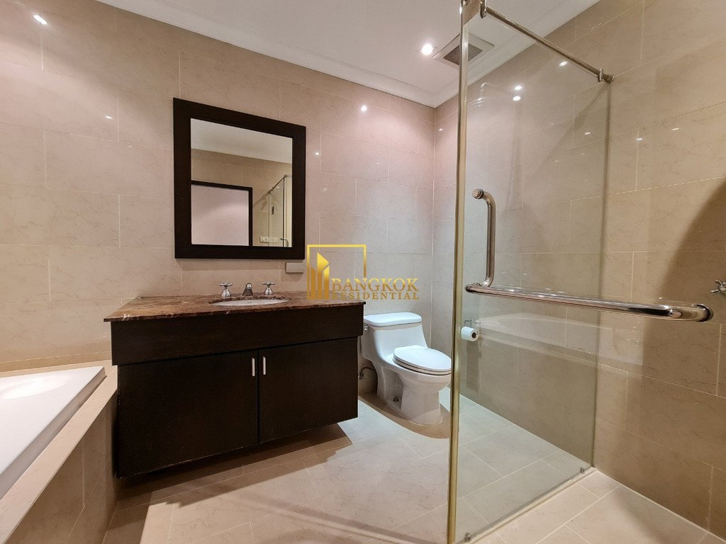 รูป  The Cadogan Private - 3 Bed Duplex For Rent in Phromphong - BR14504CD - รูปที่ 28/39