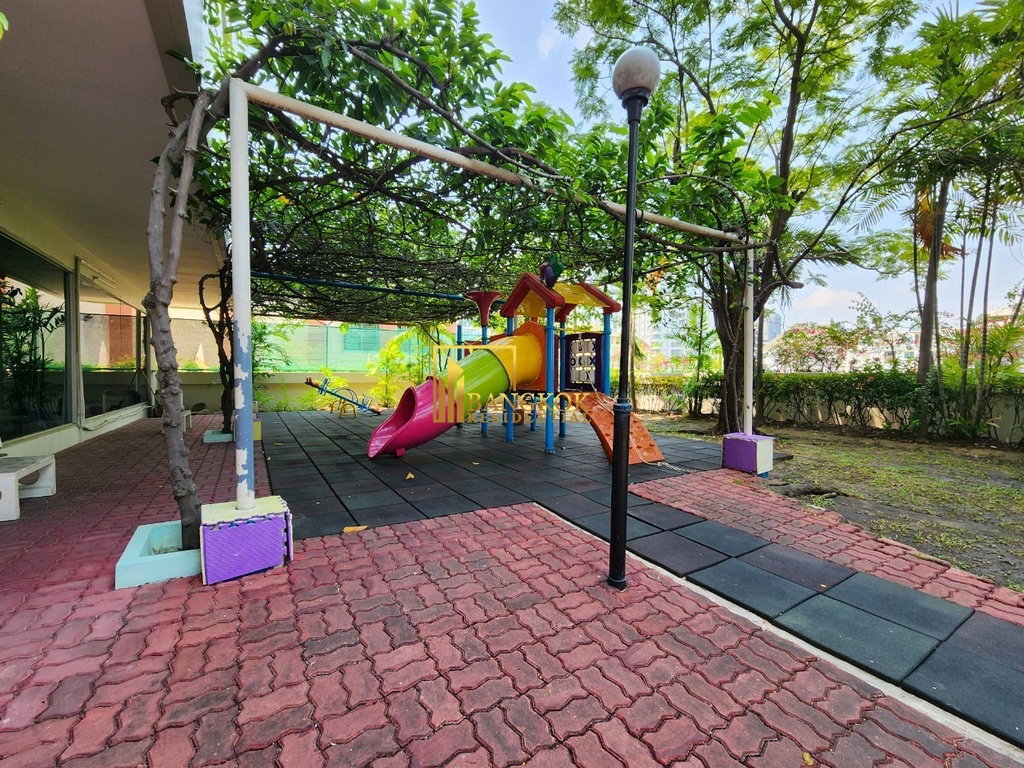 รูป DS Tower 1 - Expansive 3 Bed Condo For Rent in Phrom Phong - BR60292CD - รูปที่ 31/39