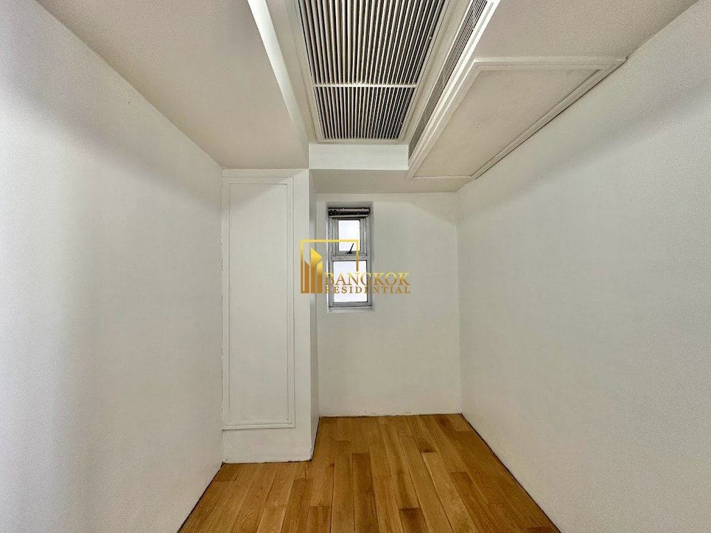 รูป  All Seasons Mansion - Spacious 3 Bedroom Property in Ploenchit - BR5743CD - รูปที่ 21/44