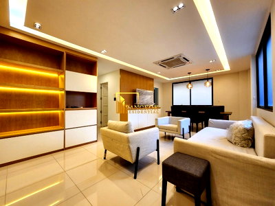 Townhouses for rent J Avenue Thonglor : The Prestige 49 - Renovated 3 Bed Townhouse For Rent in Sukhumvit 49 - BR27965SH