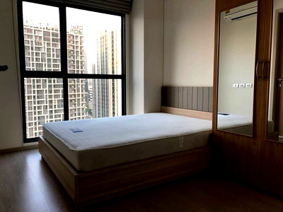 Condos for sale : FQ for sale with tenant Rhythm Asoke 2 price 3,800,000 baht [SHN00024]