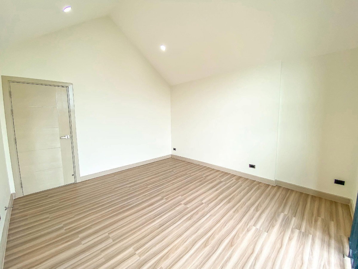 รูป #R3235 ให้เช่า SPACE Home Office Sukhumvit 101/1 - รูปที่ 9/20