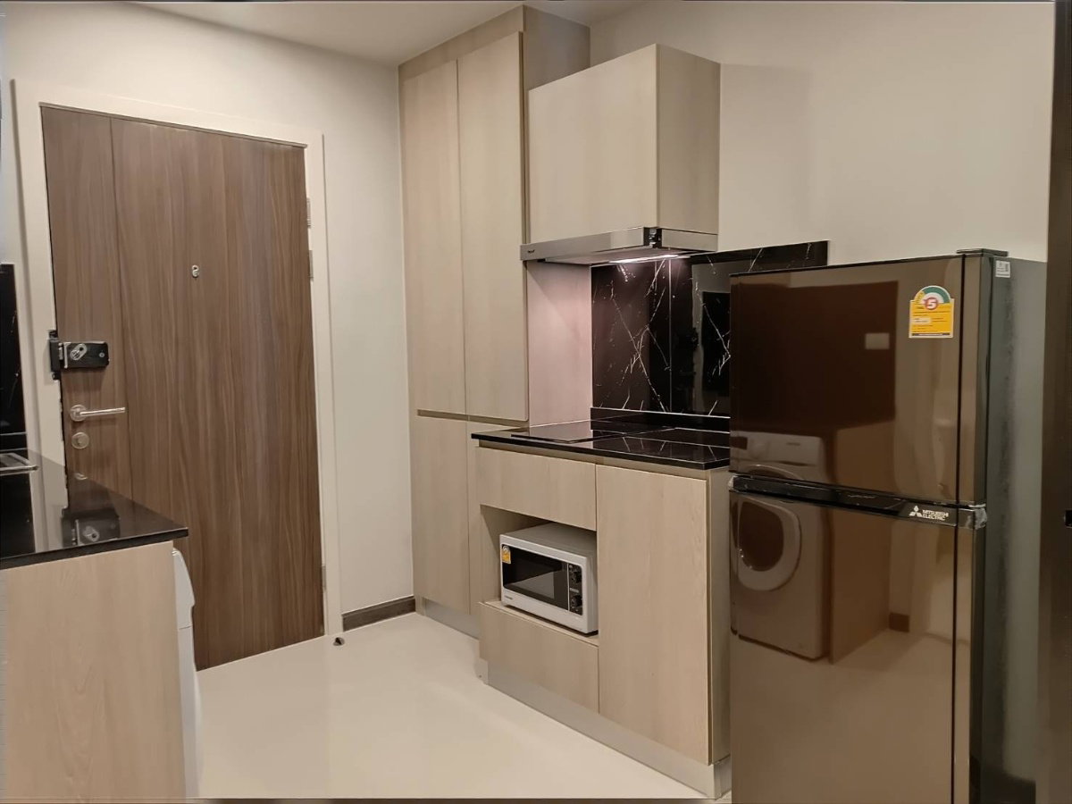 picture Code: KJ5619  for rent The Collect Ratchada 32 // Line ID: @kjcondo (with @) // - 13/14