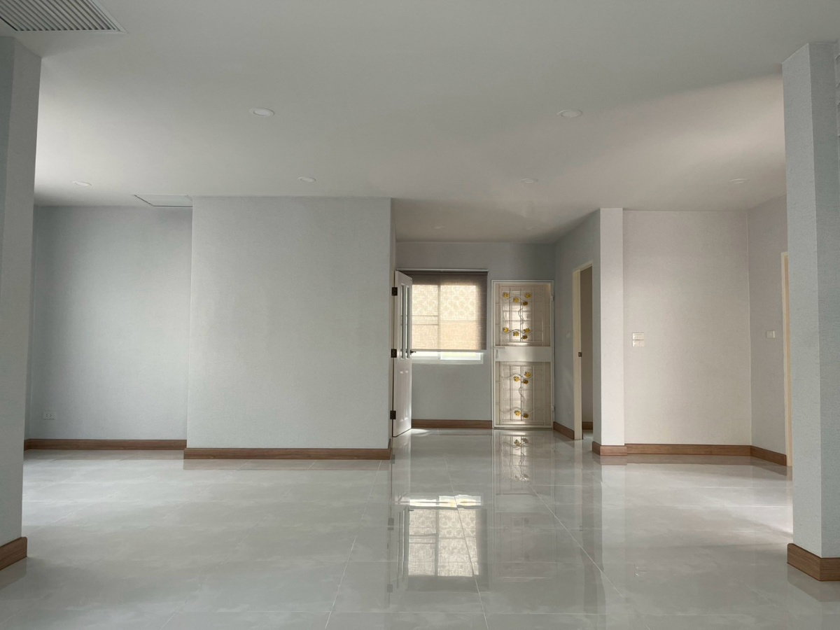 รูป [ขาย] บ้านเดี่ยวโครงการ บ้านสกุลธร วัชรพล รามอินทรา - รูปที่ 5/18