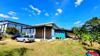 Land for sale : The land with a house included, 4-2-87 rai, Mueang District, Nakhon Ratchasima Province.