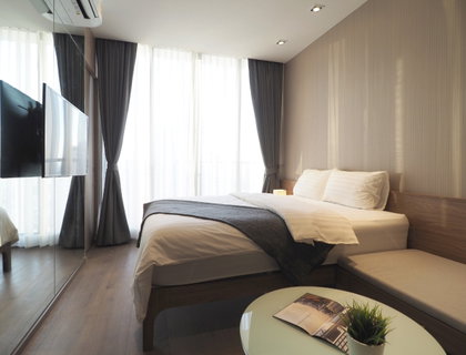 🔥Best Price 4.5 MB🔥 - Cozy Studio Unit. High Fl. 20+ Good Location Close to BTS Phrom Phong at Park 24 or Park Origin Phrom Phong Condo / For Sale