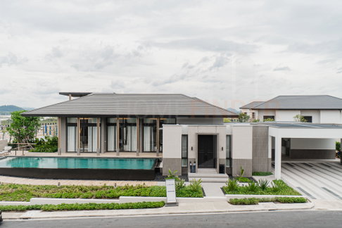 CASCADE by PATTA 4 bedrooms, for sale