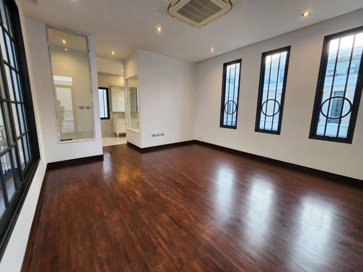 รูป บ้านเดี่ยวหรู โครงการส่วนตัวแค่ 8 หลัง  Altitude Mastery พหลโยธิน 24  - รูปที่ 7/14