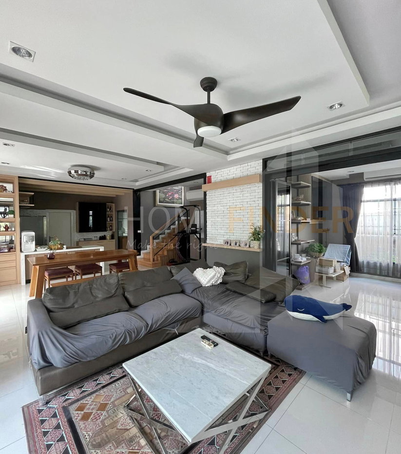 picture The Palm Pattanakarn 4 bedrooms, for rent - 2/10