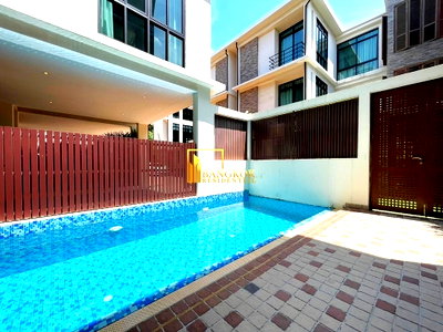 เช่าบ้านเดี่ยว ถนนสุขุมวิท : Single House - 5 Bedroom Pool Villas For Rent in Phrom Phong - BR1104CD