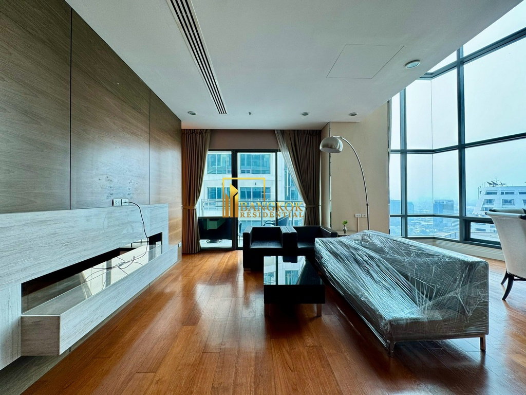 รูป Bright Sukhumvit 24 - Alluring 3 Bed Duplex Condo in Phrom Phong - BR2813CD - รูปที่ 2/39