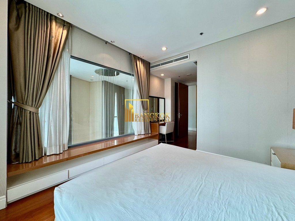 รูป Bright Sukhumvit 24 - Alluring 3 Bed Duplex Condo in Phrom Phong - BR2813CD - รูปที่ 20/39